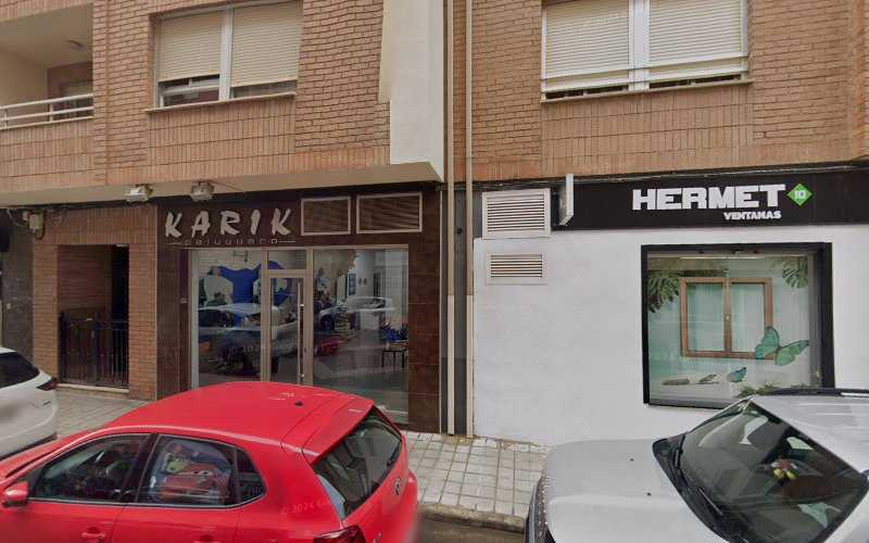 Fotografia tomada fuera de Armarios y decoración de cocinas S.L. - Carpintería en Castellón de la Plana, Castellón