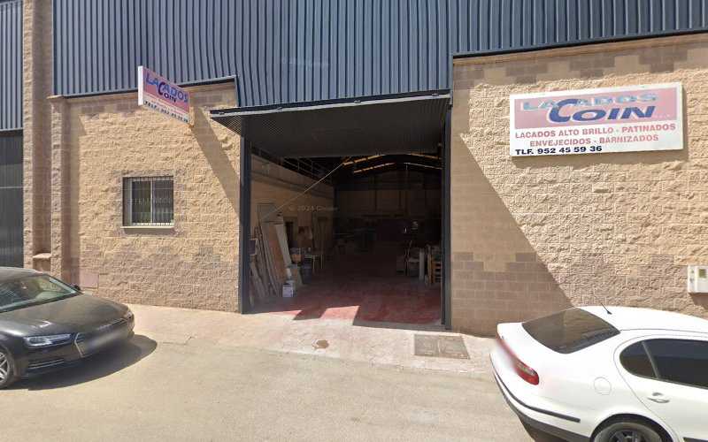 Fotografia tomada fuera de Lacados Coín - Tienda de suministros para trabajar la madera en Coín, Málaga