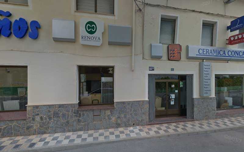 Fotografia tomada fuera de Levantina De Accesorios S L - Carpintería metálica y de aluminio en Biar, Alicante