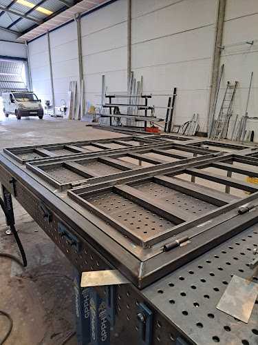 Fotografia tomada fuera de Metalwelding Solutions S.L - Carpintería metálica y de aluminio en L'Alcúdia, Valencia