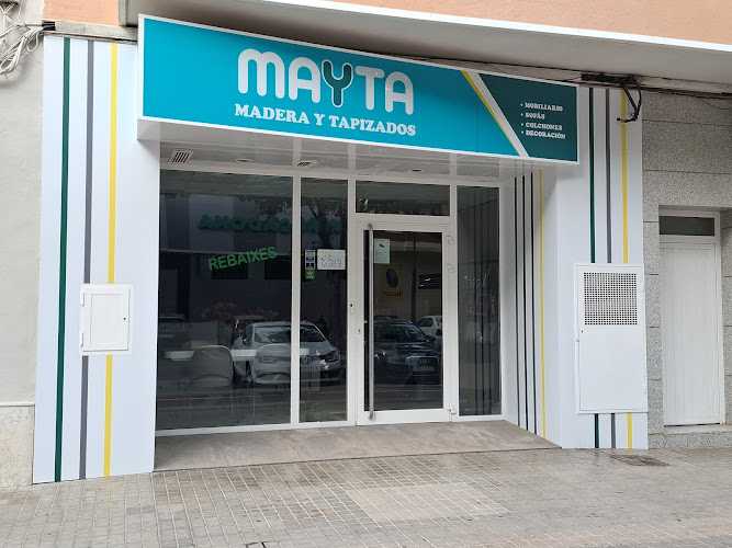 Fotografia tomada fuera de MAYTA MADERA Y TAPIZADOS - Tienda de muebles en L'Alcúdia, Valencia