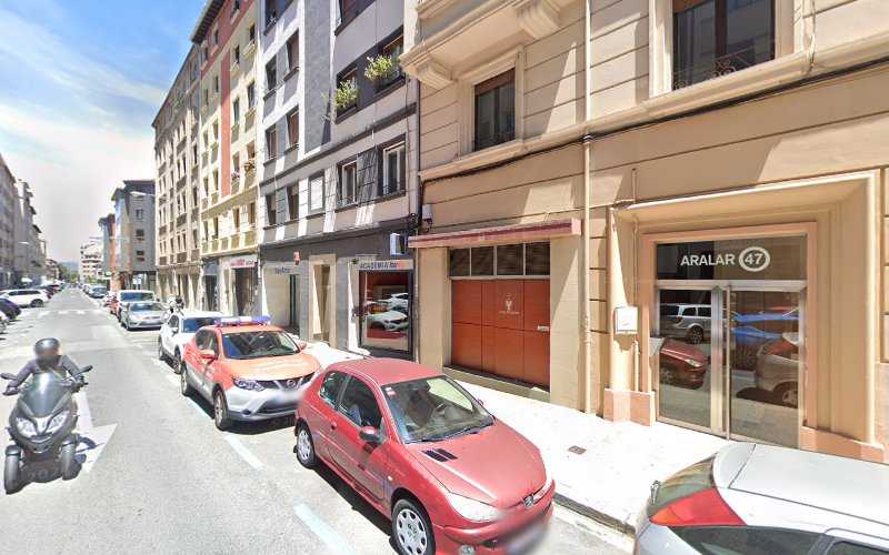 Fotografia tomada fuera de Montajes Belagua - Carpintería en Pamplona, Navarra