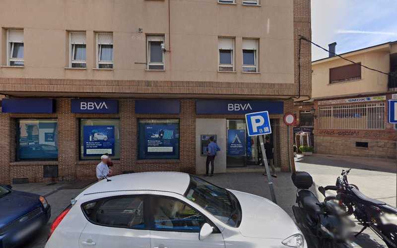 Fotografia tomada fuera de Maderas Naia - Carpintería en Galapagar, Madrid