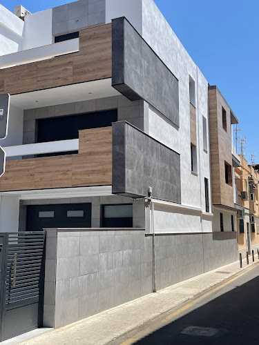 Fotografia tomada fuera de FUENTEMETAL | Recomendada - Carpintería metálica y de aluminio en Fuensanta, Jaén