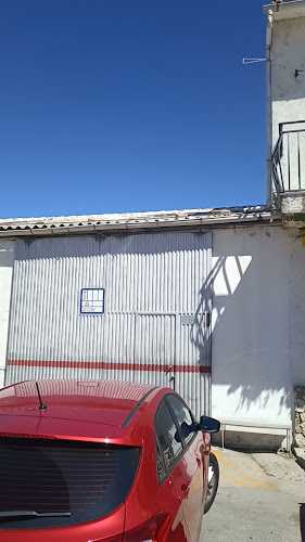 Fotografia tomada fuera de José Pedro Jiménez Sánchez - Taller de reparación de automóviles en Muñana, Ávila