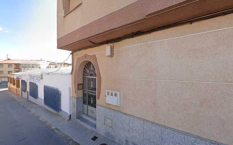 Fotografia tomada fuera de Carpintería Mecánica Iruela García - Tienda de armarios en Pozo Alcón, Jaén