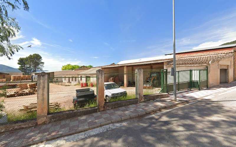 Fotografia tomada fuera de Pedro Arroyo Maderas SL - Aserradero en Orcera, Jaén