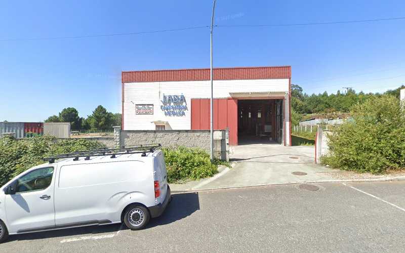 Fotografia tomada fuera de J.Adá Carpinteria Metalica - Carpintería metálica y de aluminio en Maside, Orense