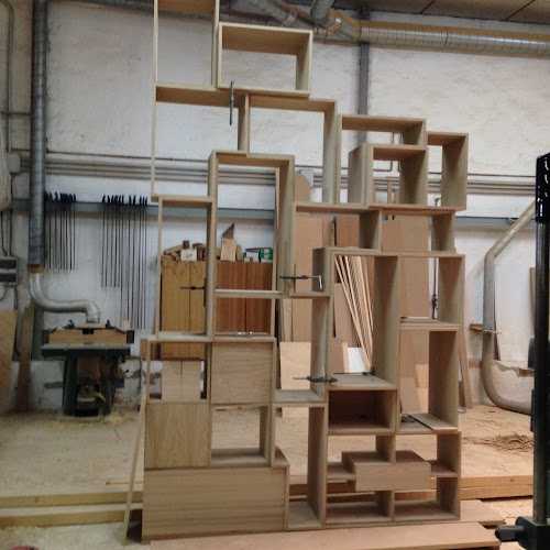 Fotografia tomada fuera de DIDEMA - Fábrica de muebles en Málaga, Málaga