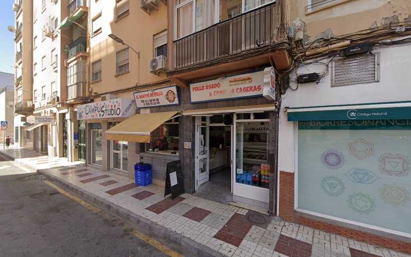 Fotografia tomada fuera de Carpintería Francisco - Tienda de armarios en Málaga, Málaga