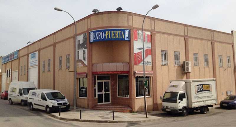 Fotografia tomada fuera de EXPO PUERTA JP S.L. - Fábrica en Viñuela, Córdoba