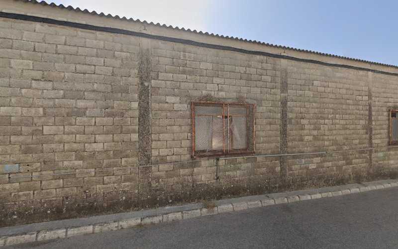 Fotografia tomada fuera de Espadas de Madera S.L. - Carpintería en Lucena, Córdoba