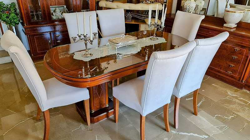 Fotografia tomada fuera de ▷Sillas de Lucena SL.® | Fabrica de Sillas y Mesas en Lucena - Fábrica de muebles en Lucena, Córdoba