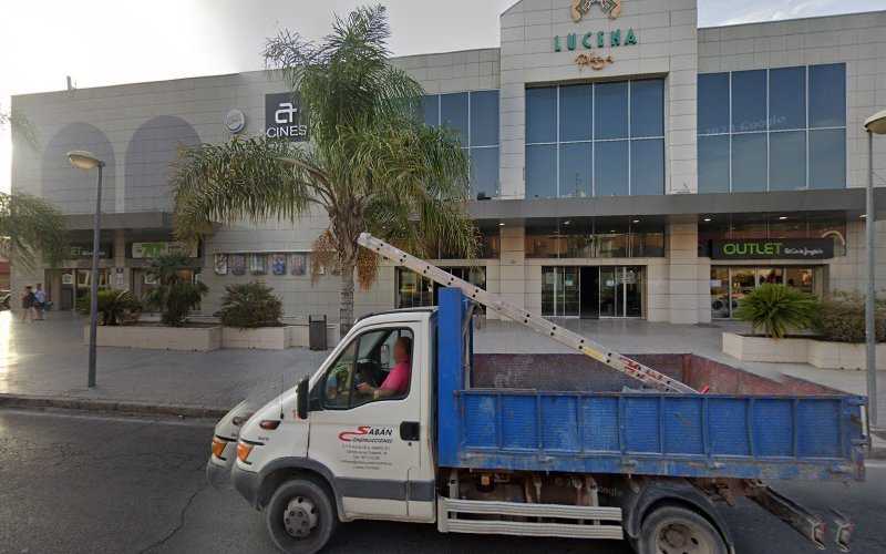 Fotografia tomada fuera de Álamos Baltanas S.A. - Fábrica de muebles en Lucena, Córdoba