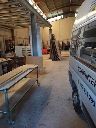 Fotografia tomada fuera de Carpintería Pérez Roca - Store en Callosa de Segura, Alicante