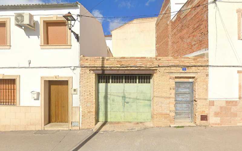 Fotografia tomada fuera de Benito Rodríguez Medina - Carpintería metálica y de aluminio en Jaén, Jaén