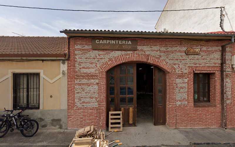 Fotografia tomada fuera de Subtil S C - Tienda de armarios en Fuentemilanos, Segovia