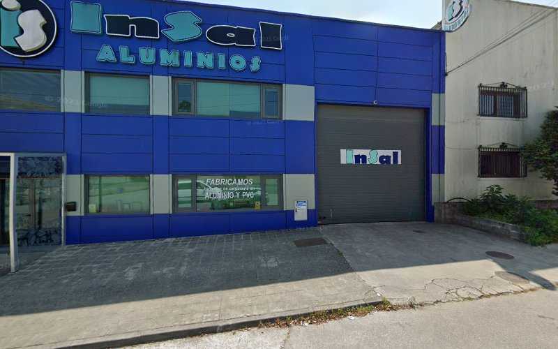 Fotografia tomada fuera de Insal Aluminios - Carpintería metálica y de aluminio en Vilanova de Arousa, Pontevedra