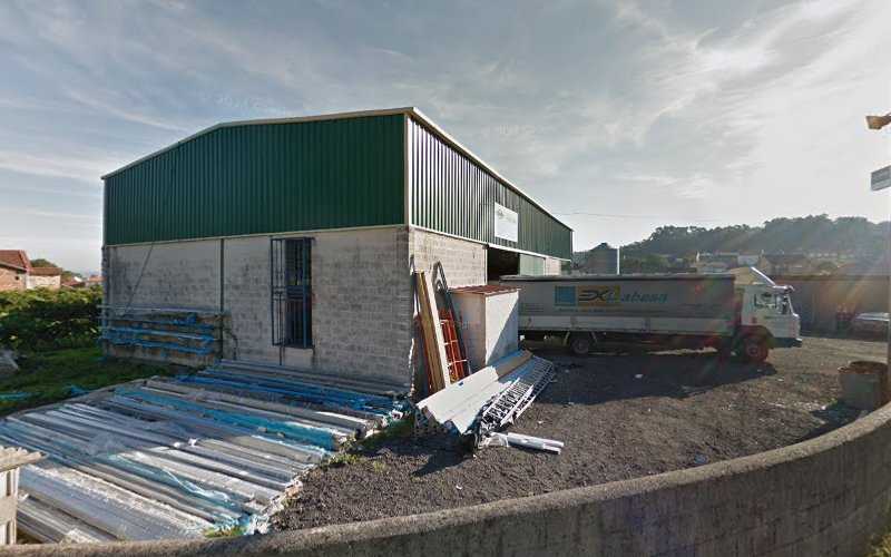 Fotografia tomada fuera de Herbreda S.L. - Carpintería metálica y de aluminio en Vilanova de Arousa, Pontevedra