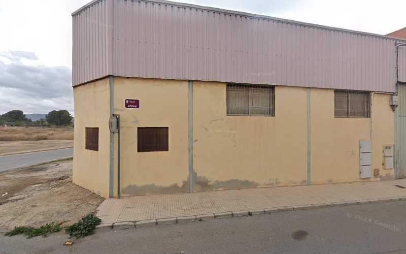 Fotografia tomada fuera de Aluminios del Sureste - Carpintería metálica y de aluminio en Aspe, Alicante