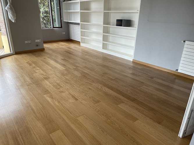 Fotografia tomada fuera de Decoparket Gandia - Servicio de instalación de suelos de madera en Gandia, Valencia