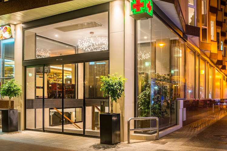 Fotografia tomada fuera de Divic - Taller de instalación de puertas y ventanas en Vic, Barcelona