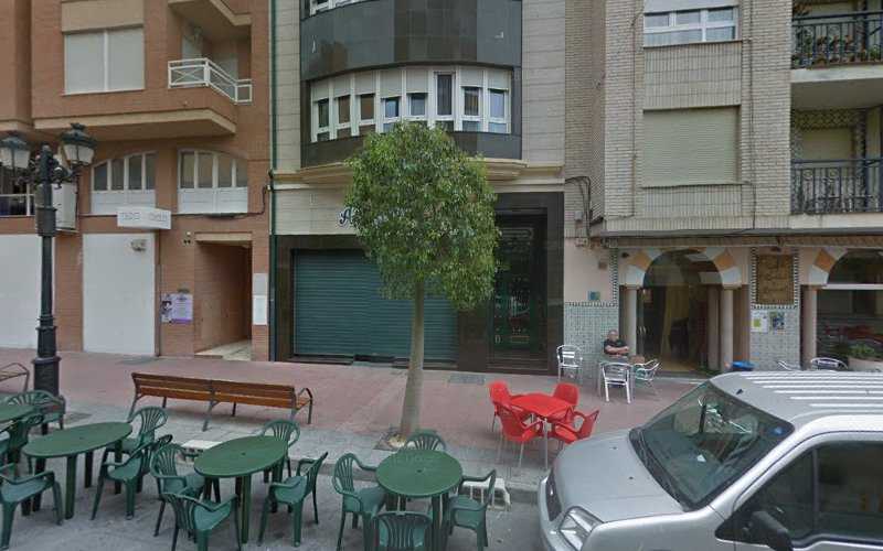 Fotografia tomada fuera de CARPINTERIA ANTICRISIS - Carpintero en Sax, Alicante