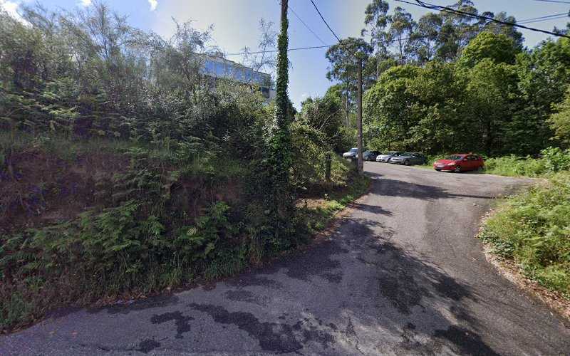 Fotografia tomada fuera de Aluminios Carfer - Carpintería metálica y de aluminio en Castros, Pontevedra