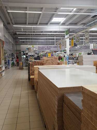 Fotografia tomada fuera de Aki Bricolaje Mos - Tienda de bricolaje en Mos, Pontevedra