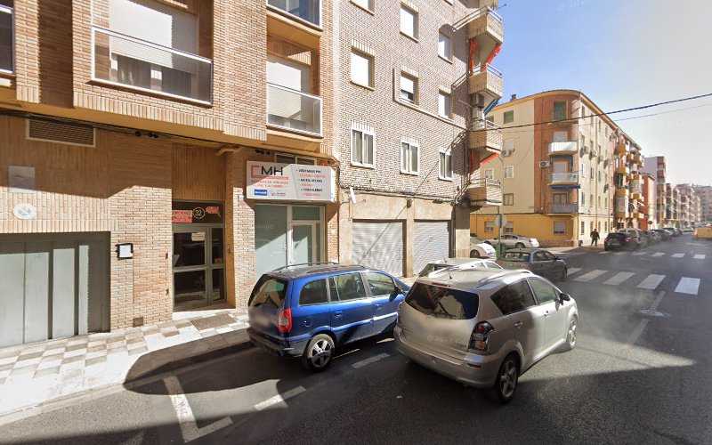 Fotografia tomada fuera de CarpinterÍa MetÁlica Hilario - Carpintería metálica y de aluminio en Albacete, Albacete