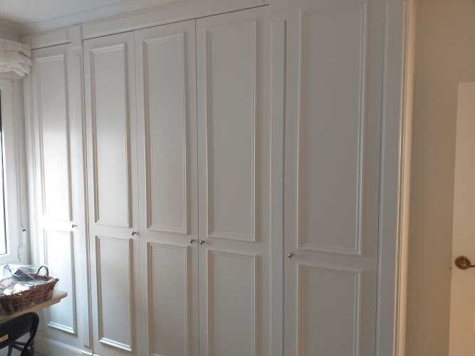 Fotografia tomada fuera de Txaporta Aroztegia S.L. - Carpintero en Guernica, Vizcaya