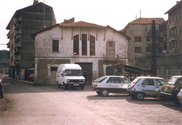 Fotografia tomada fuera de CARPINTERÍA Y CONSTRUCCIONES EL PUERTO S.L. - Empresa constructora en Guernica, Vizcaya