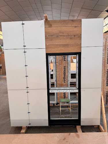 Fotografia tomada fuera de Quatrotablas - Carpintería en Albacete, Albacete