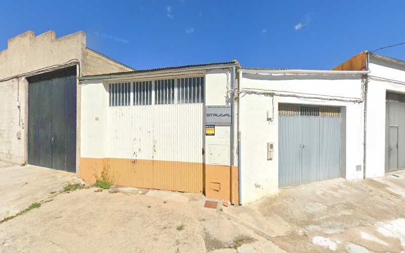 Fotografia tomada fuera de Carpinteria AM - Almacén en Campillo de Arenas, Jaén