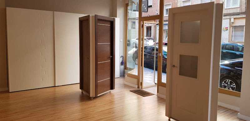 Fotografia tomada fuera de Carpimaver - Carpintería en Albacete, Albacete