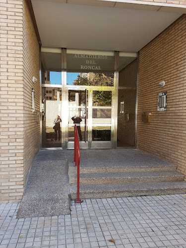 Fotografia tomada fuera de Metalisteria Jear SLU - Carpintería metálica y de aluminio en Cuarte de Huerva, Zaragoza