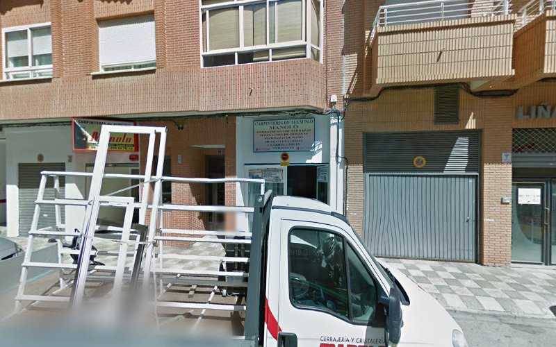 Fotografia tomada fuera de Carpinteria de Aluminio Manolo - Carpintero en Albacete, Albacete