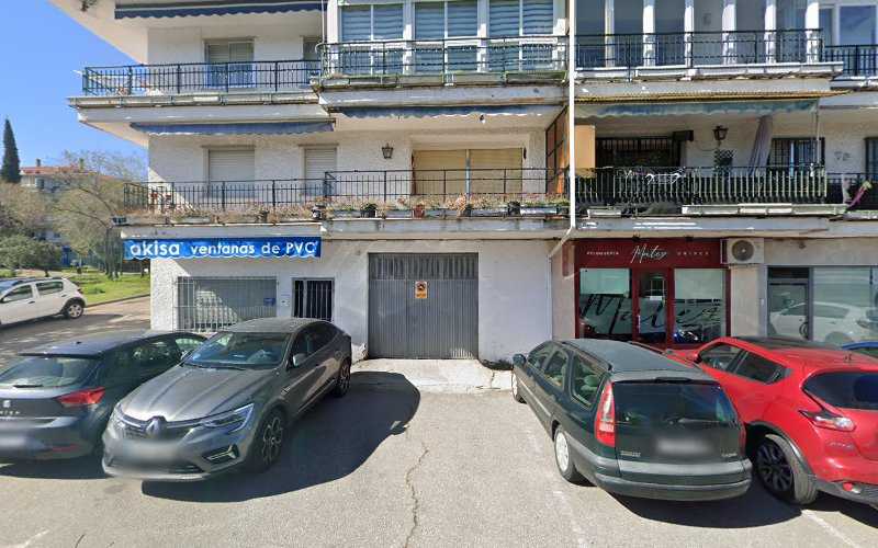 Fotografia tomada fuera de Akisa Ventanas - Carpintería metálica y de aluminio en Collado Villalba, Madrid