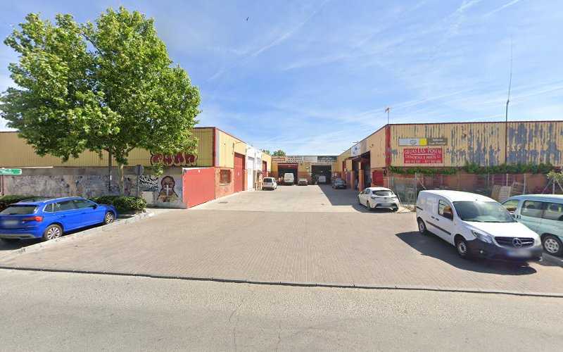 Fotografia tomada fuera de ABRIMADER - Establecimiento de venta de madera en Collado Villalba, Madrid