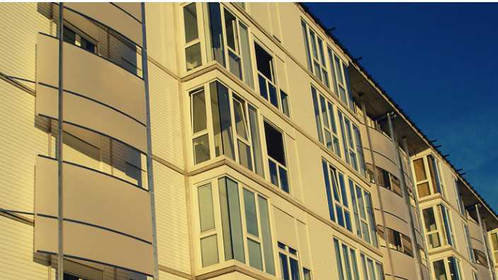 Fotografia tomada fuera de Construcciones Metálicas Pedro Pérez - Carpintería metálica y de aluminio en Burgos, Burgos