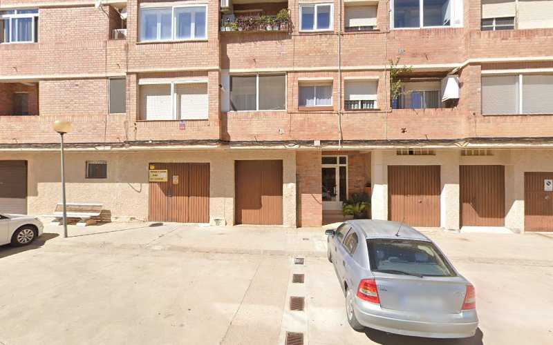 Fotografia tomada fuera de Muebles Ramos - Tienda de artículos para el hogar en Alcolea de Cinca, Huesca