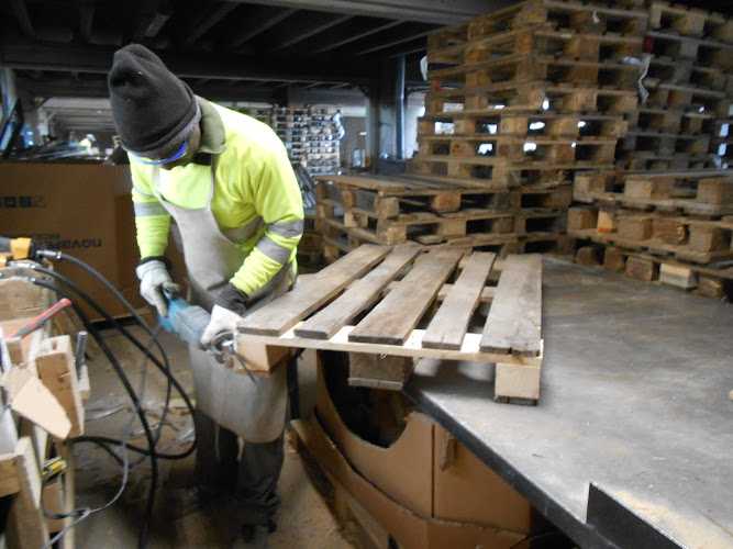 Fotografia tomada fuera de REDEALCO, S.L. - Empresa maderera en Alcolea de Cinca, Huesca