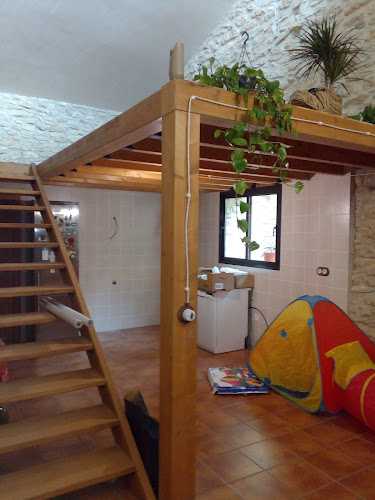 Fotografia tomada fuera de CLV TECNICA DE LA FUSTA - Carpintería en Benicarló, Castellón