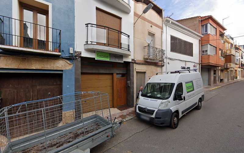 Fotografia tomada fuera de Finesmar - Proveedor de ventanas en Cabanes, Castellón