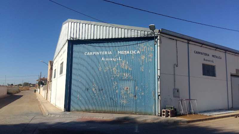 Fotografia tomada fuera de Agrometal Pozohondo - Carpintería metálica y de aluminio en Pozohondo, Albacete