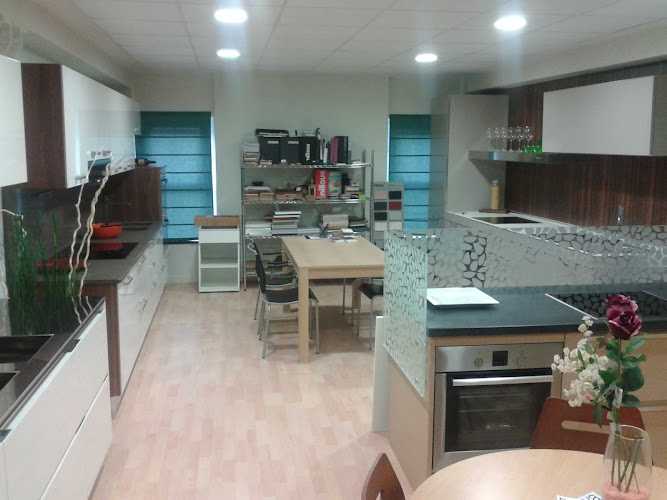 Fotografia tomada fuera de MUEBLES DE COCINA - ARALAR ESTUDIO S.L. - Tienda de muebles de cocina en Laudio, Álava