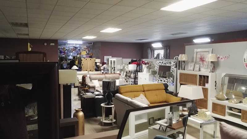Fotografia tomada fuera de Muebles Andalucía - Tienda de muebles en Láchar, Granada