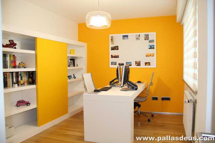 Fotografia tomada fuera de Carpintería Pallas Deus - Tienda de muebles en Cerceda, A Coruña