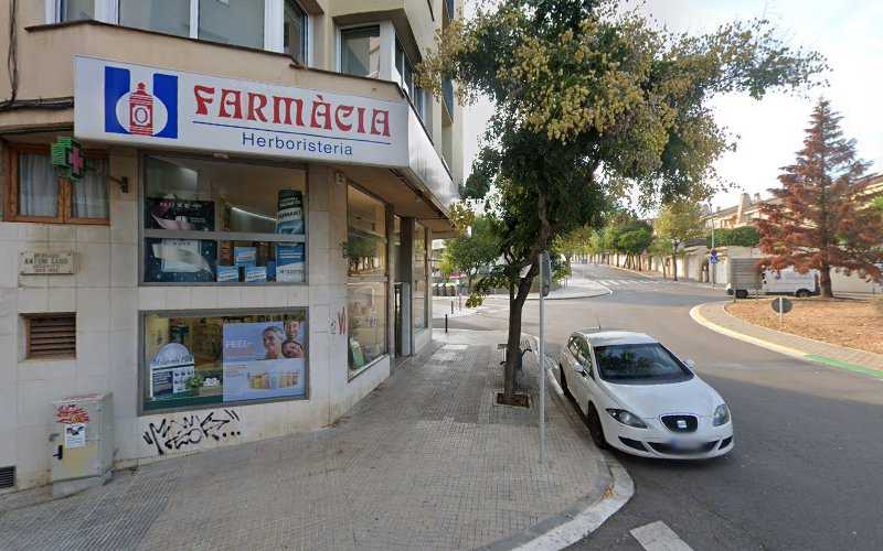 Fotografia tomada fuera de CTM Maquinaria - Tienda de suministros para trabajar la madera en Sant Quirze del Vallès, Barcelona