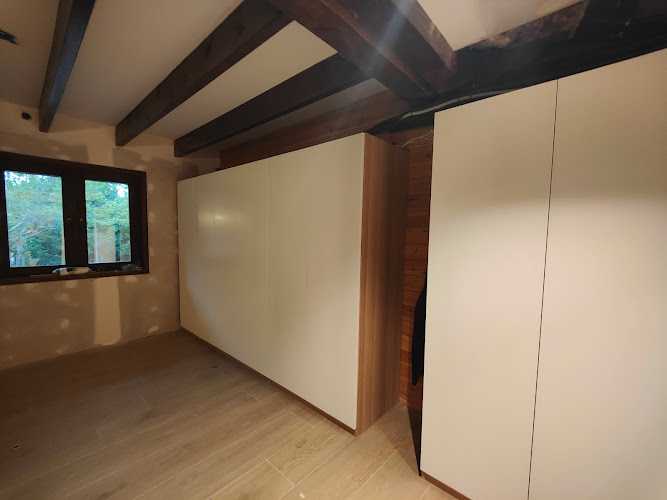 Fotografia tomada fuera de Mas Interiores - Carpintería en Barcelona, Barcelona